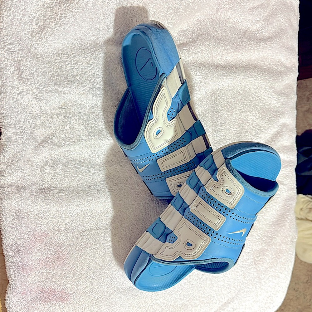 Nike uptempo slides size 11